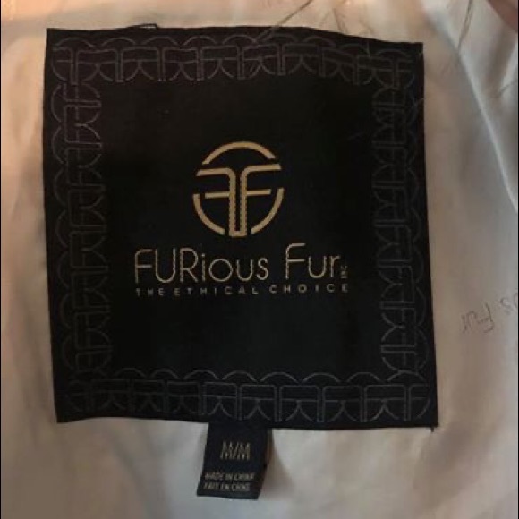 Faux fur vest - Picture 2 of 3